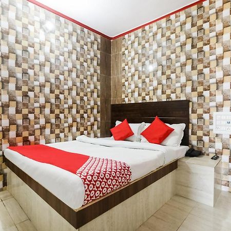 Hanumāngarh Oyo 69534 Hotel Nanda Tower מראה חיצוני תמונה