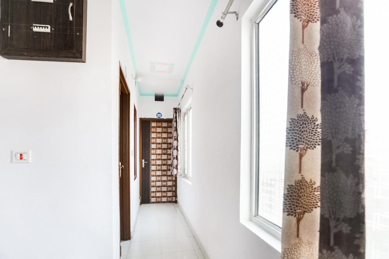 Hanumāngarh Oyo 69534 Hotel Nanda Tower מראה חיצוני תמונה
